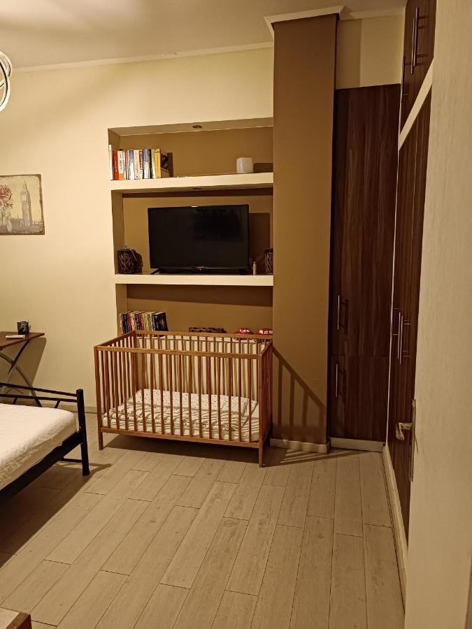 Home In The Heart Of City Афіни Екстер'єр фото